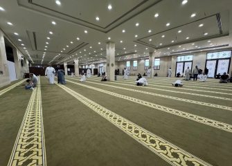 السُّلطات البحرينيّة «تمنع المُسلمين الشّيعة من أداء صلاة الجُمعة ضمن منهجيّة الاضطهاد الطائفيّ» – «فيديو»