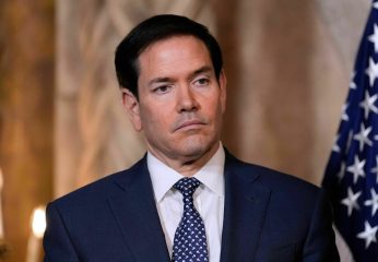 وزير الخارجيّة الأمريكيّ «يُعبِّر عن مخاوفه من تهديدات الصّواريخ الإيرانيّة للقواعد العسكريّة الأمريكيّة في الخليج» – «فيديو»