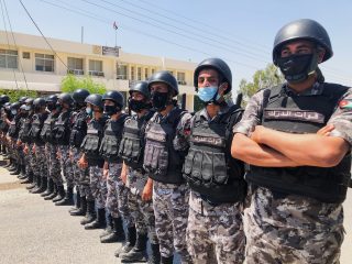 موقع أمريكيّ: «البحرين تستعين بقوّات الدَّركْ الأردنيّ لقمع الاحتجاجات الرافضة للعدوان الصّهيونيّ الأمريكيّ ضدّ إيران»