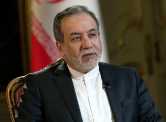 وزير الخارجيّة الإيرانيّ: «ضرباتنا تستهدف العدوّ المعتدي الذي لا يقيم وزنًا لا للعرب ولا للإيرانيين»