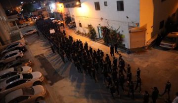 البحرينيُّون «يرفضون منهجيَّة الاضطهاد الطّائفيّ الحكوميّ ضدَّ المُسلمين الشّيعة ويُطالبون بطرد القواعد الأمريكيَّة» – «فيديو»