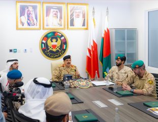 حاكم البحرين «يدعو إيران لترجيح كفَّة الأخُوَّة الإسلاميَّة بعد اصطفافه مع العدوان الأمريكيّ الصهيونيّ على الجمهوريَّة الإسلاميَّة» – «وكالة بنا – فيديو»