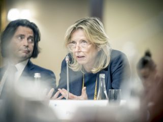 المُمَثِّلة الخاصّة للاتحاد الأوروبيّ «تُطالب حكومة البحرين بالإفراج عن الخواجة والمقداد»