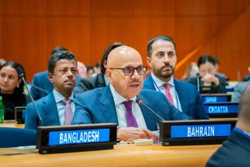 وزير الخارجيَّة: «البحرين تُجَرِّمُ خطاب الكراهيّة الدّينيّ والطّائفيّ في ظلّ حملةٍ حكوميّة لاضطهاد وتكفير المُسلمين الشّيعة» – «وكالة بنا»